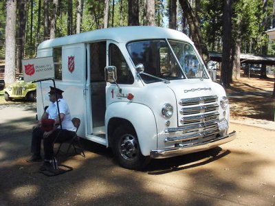 VOTWdodgesalvationarmy Dodge Route Van